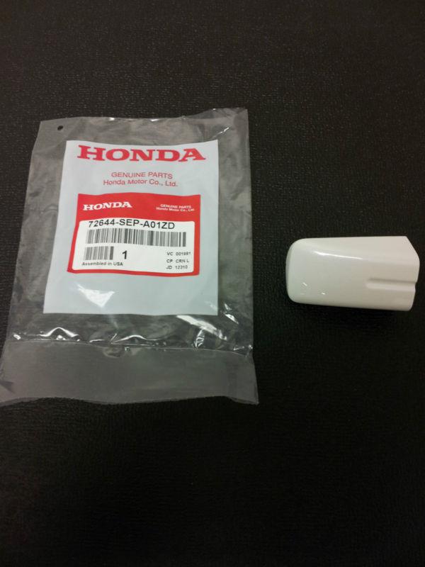 Sell ACURA OEM FACTORY PASSENGER SIDE DOOR HANDLE CAP 20042008 TL