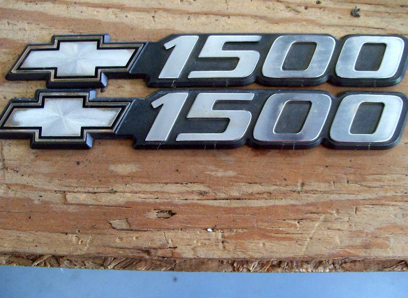 99 chevy pickup 1500 door script lot ornament emblem  g/c g/color
