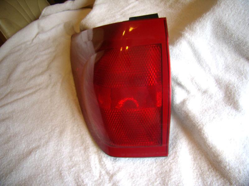 2002-2007 buick rendevous left outer rear tail light used factory