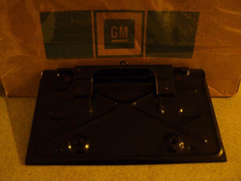 Gm nos rear license plate gas tank fuel door impala camaro chevelle nova chevy 