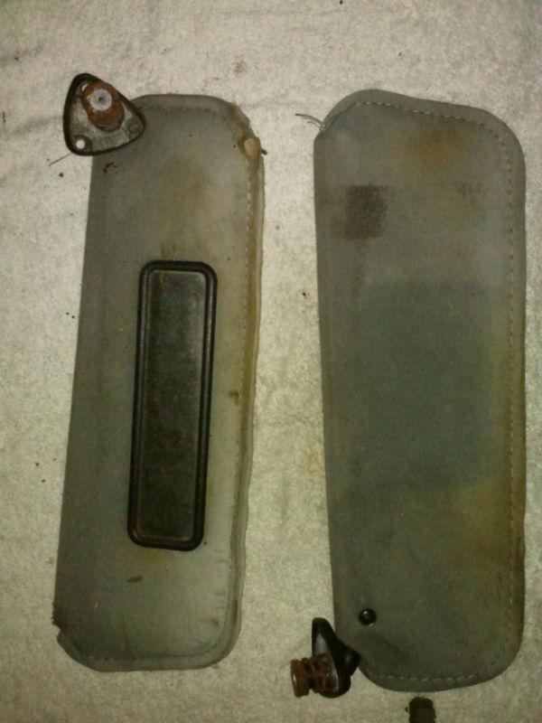 1982-1992 trans am gta t-top sun visors with mounts