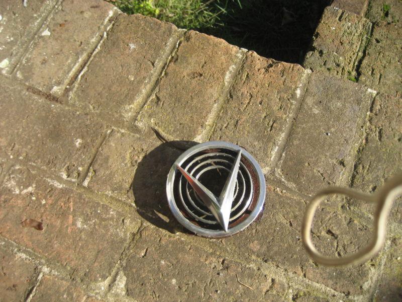 1958 buick hood trim