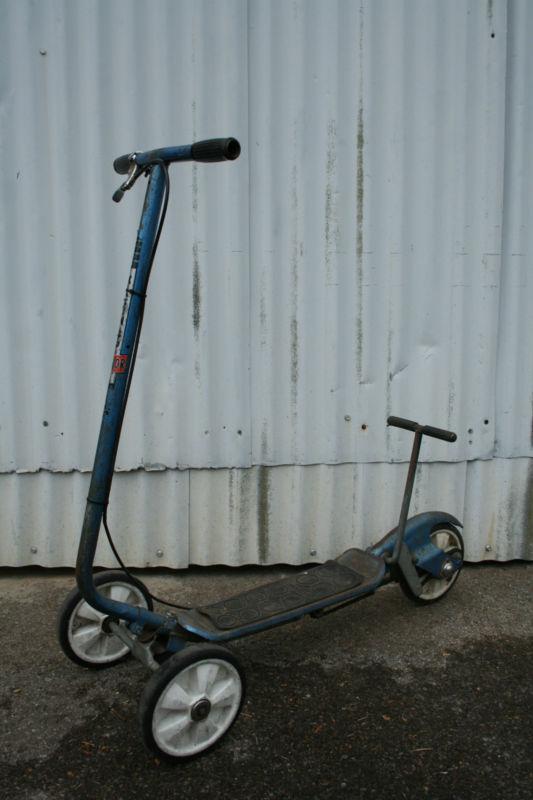 Honda kick n go senior sr senior