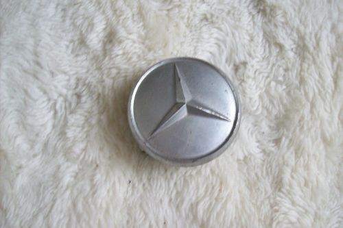 1970's-1980's mercedes alloy wheel center cap-used