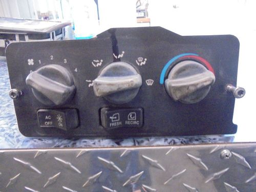 2001 peterbilt 378 heater control module