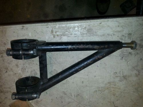 Axle mount panhard bar