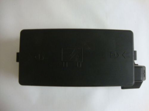 02 03 04 05 saturn vue battery fuse box 22685685 oem