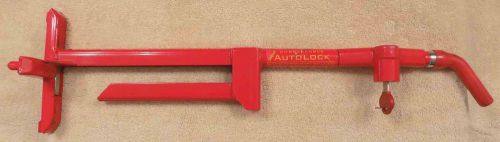 Original red unbreakable autolock steering wheel anti-theft device w/key - nice