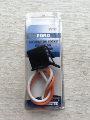Dorman 85125 alternator plug/socket, new