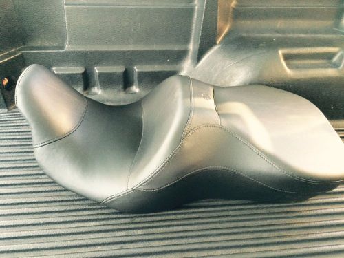 Harley davidson super reach seat '09-'13 #54382-11
