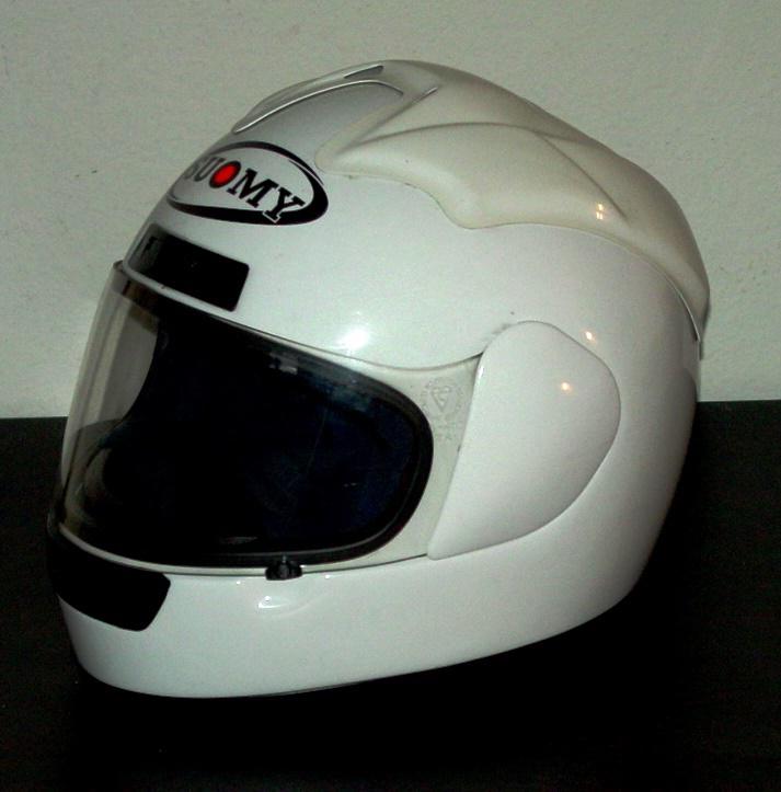 British motorcycle sport helmet, suomy medium 57/58--1250, made in italy