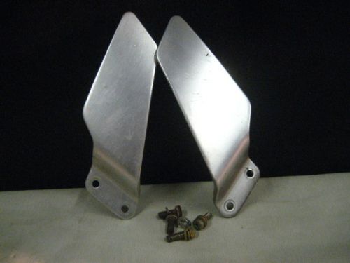 1992 yamaha fzr 600 r foot rest guards