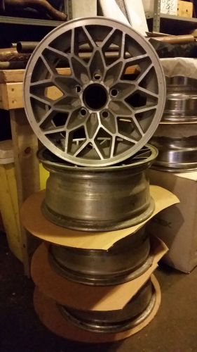 Pontiac trans am original snowflake 15x7 wheels