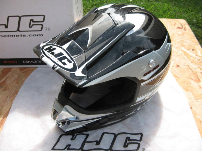 Hjc offroad helmet cs-x2  flyin'kolors grey&white   size-small