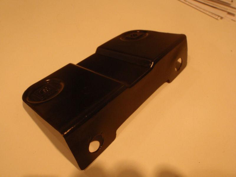 Chevelle malibu el camino fender to core support bracket mounting 1971 1972 71 