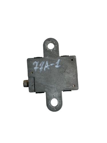 Ssangyong rexton gab antenna amplifier 8945008010 3.20 petroleum 162kw 23086183-