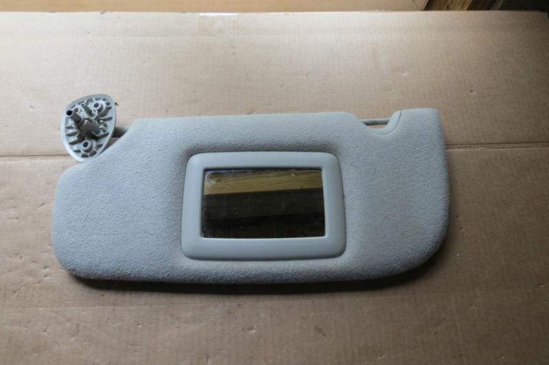 READ FIRST 2002-2007 Chevrolet Trailblazer Left DRIVER Sun Visor OEM, US $54.99, image 3