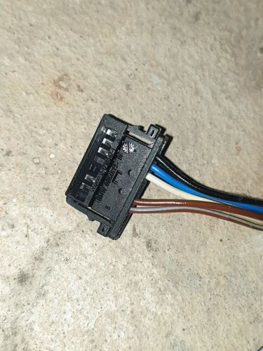 Bmw e87 left front passenger door wiring harness lin-bus, memory fold mirrors,