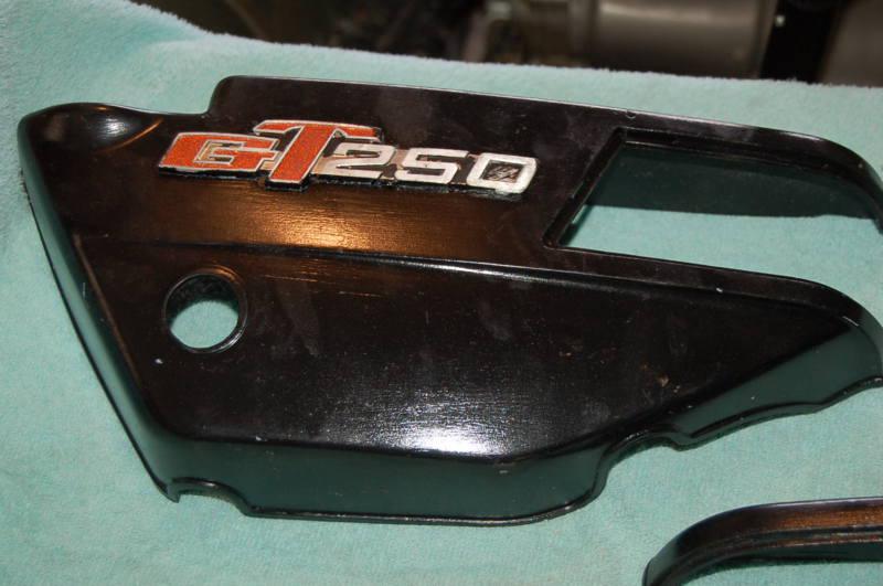 1973 suzuki gt250 gt 250 side covers with emblems