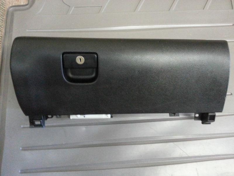 Purchase 9501 BMW E38 740i 740iL 750iL GLOVE BOX HANDLE GLOVEBOX LATCH