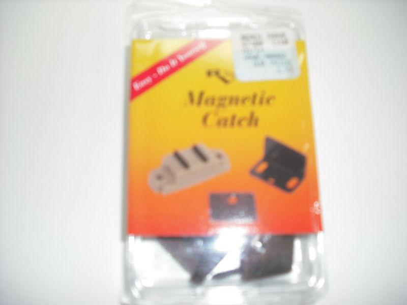 Rv - magnetic catch w/ 2 plates - great for screen door holds to exterior door
