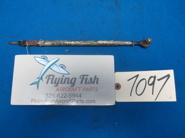Cessna 310 b 1956 right nose gear door rod (7097)