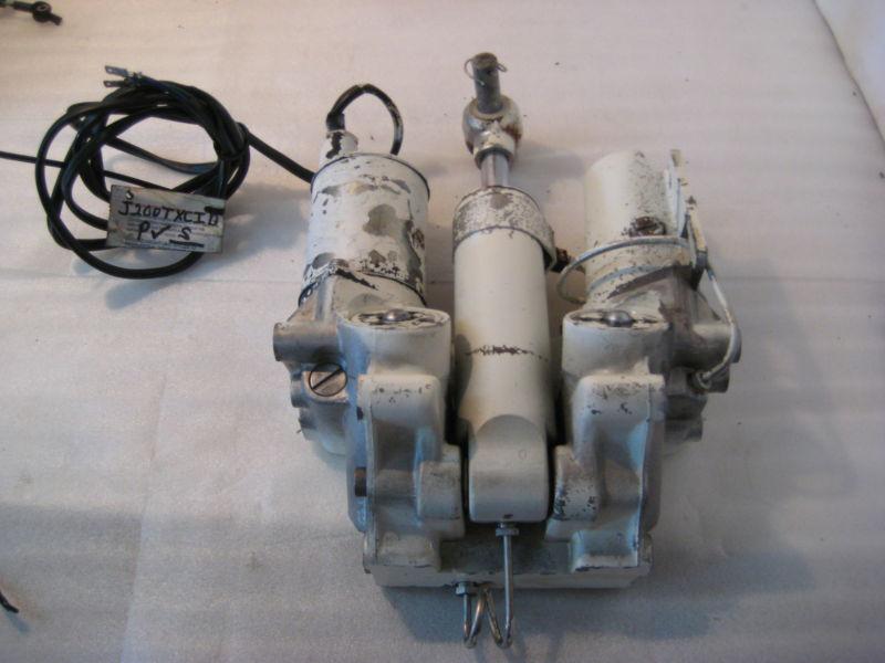 391037 tilt & trim 1981 johnson 200hp v6 outboard model j200txcib *tested*