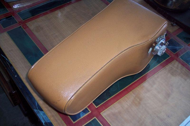 Mercede benz w123 240d 300d 300cd palamino arm rest 