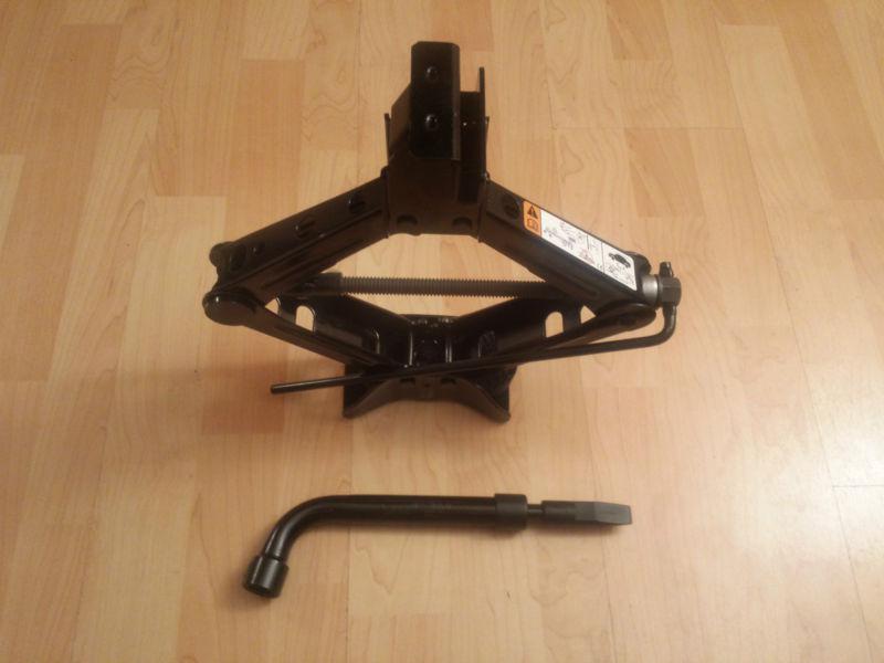 Purchase FORD TIRE CAR JACK WITH LUG WRENCH ORIGINAL OEM FACTORY LIFT BCP917080CB in Glendale