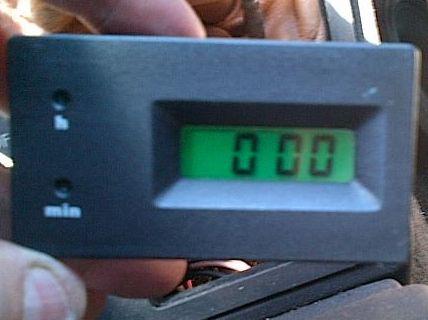 Alfa romeo spider borg clock