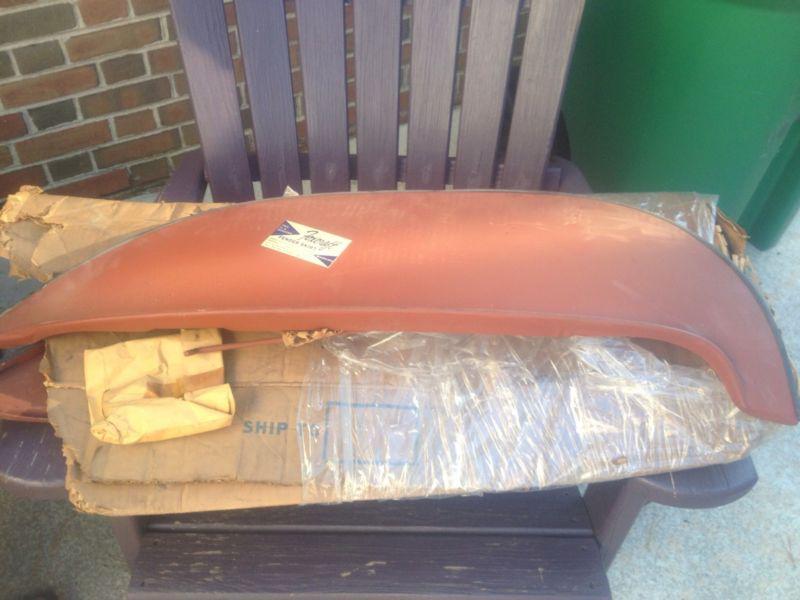 Nos 1960 pontiac fender skirt 