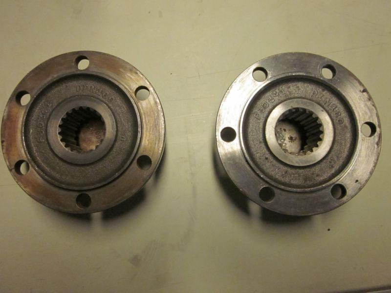 Drive flanges  3/4 ton dana 44