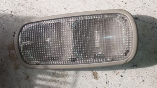 97-05 venture montana silhouette 10267506 cargo area rear dome light