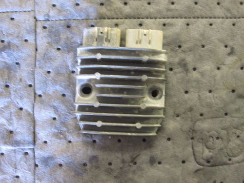 Polaris rzr 800  2011 voltage regulator