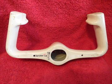 Piper aerostar white control wheel yoke p/n 4600084-501e