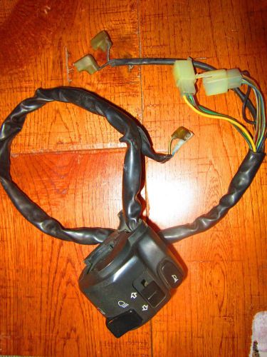 Yamaha  oem r1  98-2001 left side blinker switch