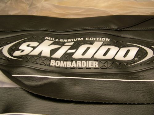 Ski-doo 2000 grand touring se millennium edition seat cover oem#510003794