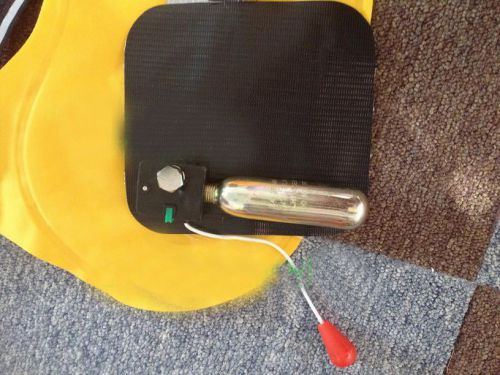 Ship supplies new red adult portable manual professional life jacket+cylinder