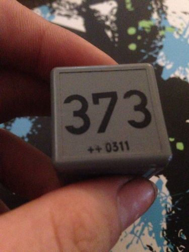 8d0951253a vw/audi passat beetle touareg phaeton a4 s4/a6 s6 373 relay