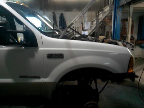 Alternator fits 00-03 excursion 260400