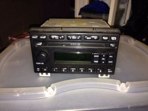 Ford / mach 460 am fm 6 disc multi disc in dash stereo - out of a 2003 mustang