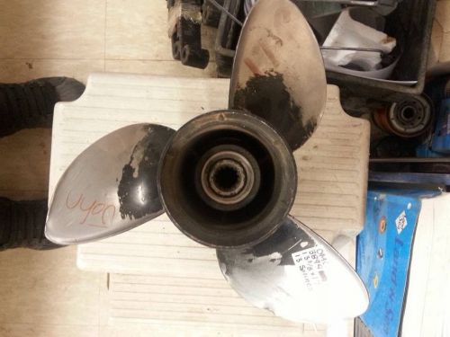 Omc right hand boat propeller prop 389948 13 3/8x17 13 splines 17"pitch s-102