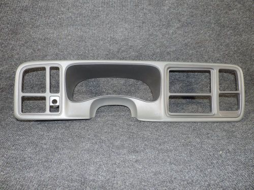 03-07 silverado tahoe sierra gray main dash bezel surround trim housing radio 4