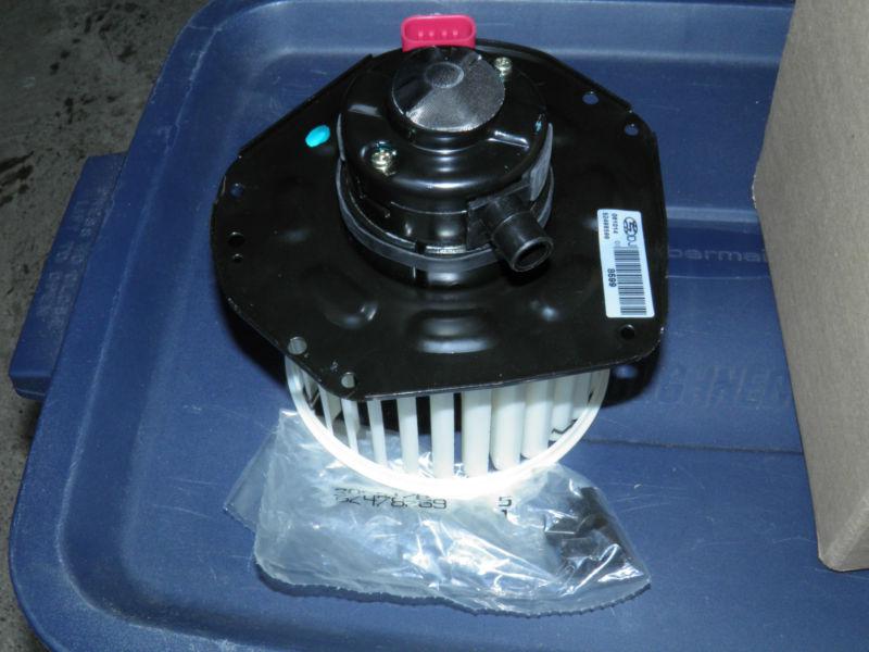 Ac heater blower motor gm new oem 19179474 52498873 astro blazer safari jimmy 