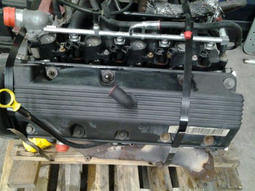 Ford 4.6 v 8 nice pair of valve covers with bolts and grommets