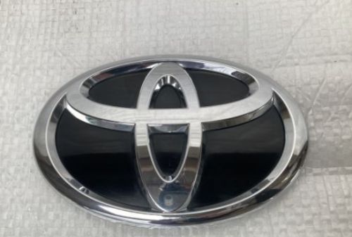 Toyota's Land Cruiser Prado 150 Black Edition Back Emblem Tape replacement Used, US $110.00, image 7