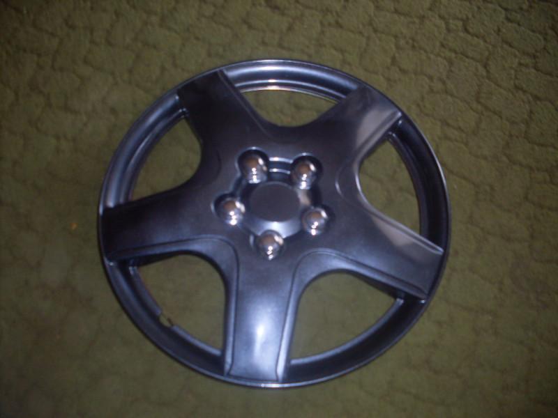 Buy 4 new wheel covers 14 inch size in Ionia, Michigan, US, for US 7.95