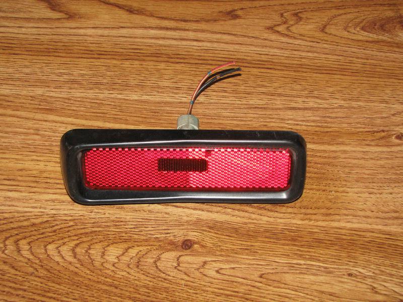 Buy 9298 TRACKER SIDEKICK REAR SIDE MARKER LIGHT LH OEM in Sacramento, California, US, for US
