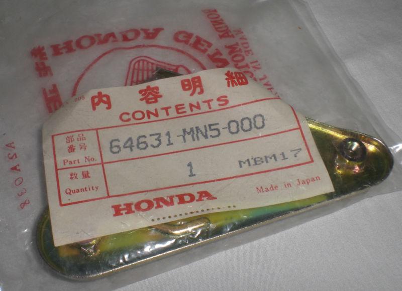 V25 64631-mn5-000 left mirror base pivot plate lever gl1500 gold wing honda nos
