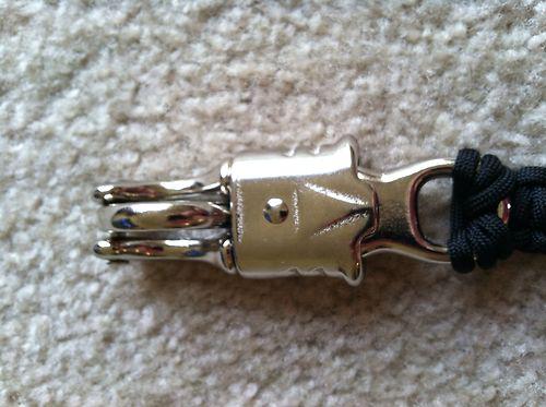 Black And White Skull Paracord Get Back Whip 34